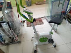 Exercise Bike with 8 level tension adjustment