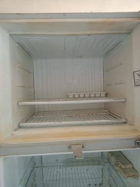 Dawlance Refrigerator in working condition 8