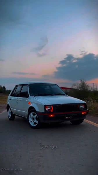 Daihatsu Charade 1983 0