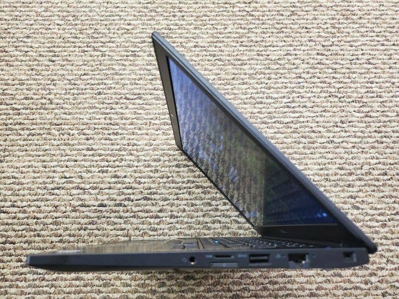 DELL latitude E7480 / slim tough Ultrabook 6