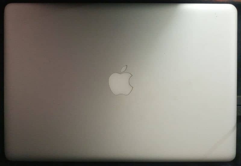 Macbook Pro i7 2011 15 Inch Display available for sale in sialkot 3