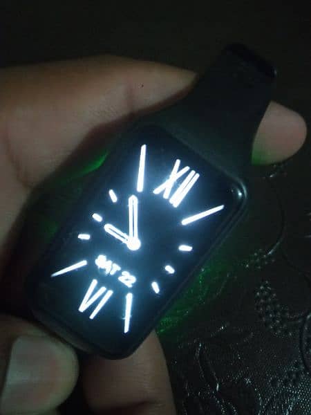 Huawei Band 6 super AMOLED watch 0