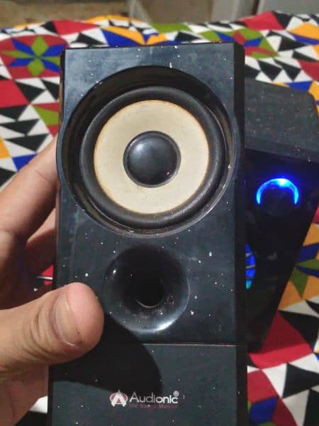 audionic speaker good condition 1