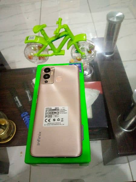 Infinix Hot 12 Play 7gb 128gb { Gold Colour } 3