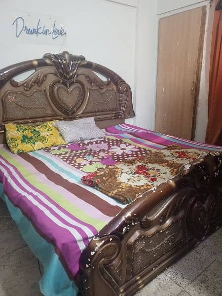 double bed with matress 0