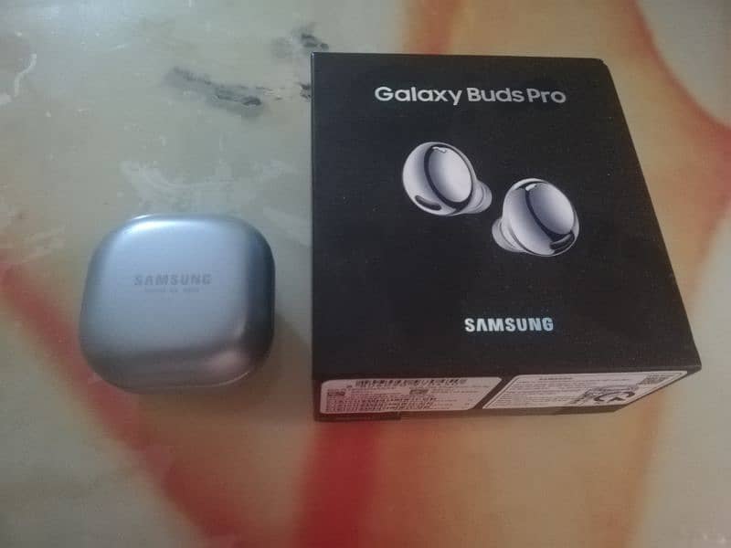 Galaxy ear buds pro 10/10 condition 0