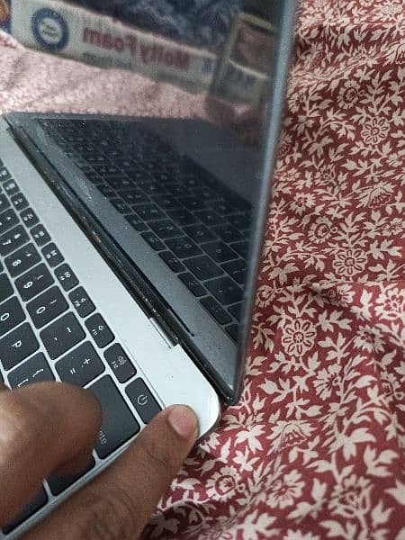 Macbook pro 2017 13 inch 3