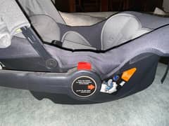 Baby Car Seat / Carry Cot