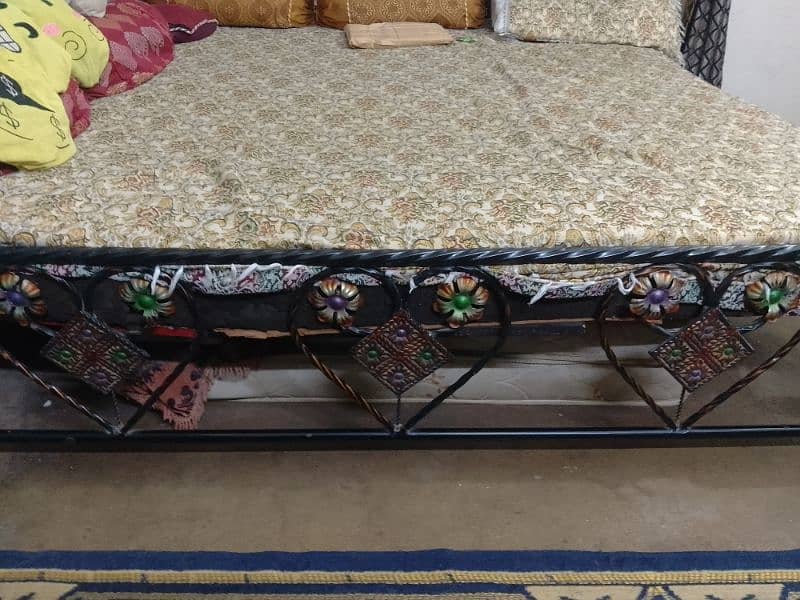 KING SIZE DOUBLE BED 6X6.5 9