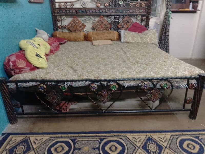 KING SIZE DOUBLE BED 6X6.5 10