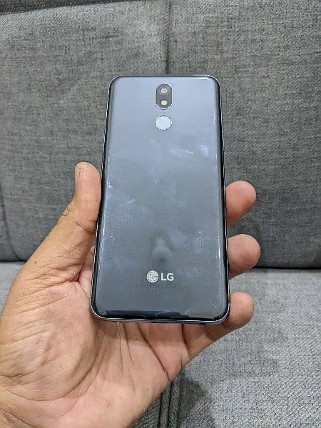 LG K40 Sim Locked. 2/16 1