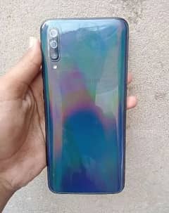 SAMSUNG A70