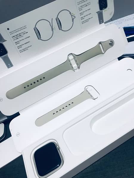 Apple Original Watch Series 7 45mm 13