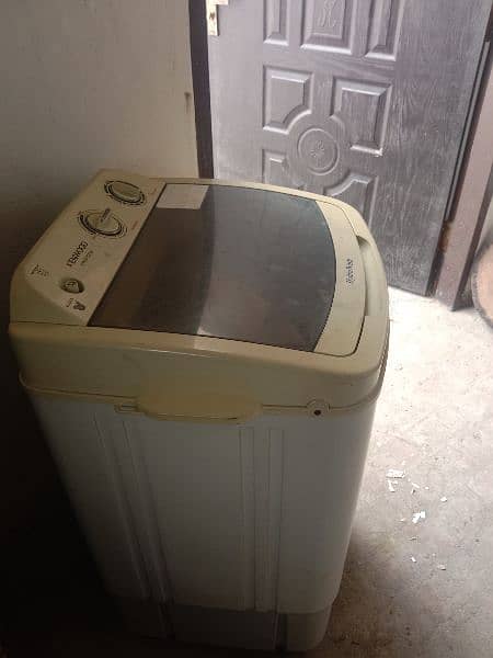 washing machine Kenwood minor used 2