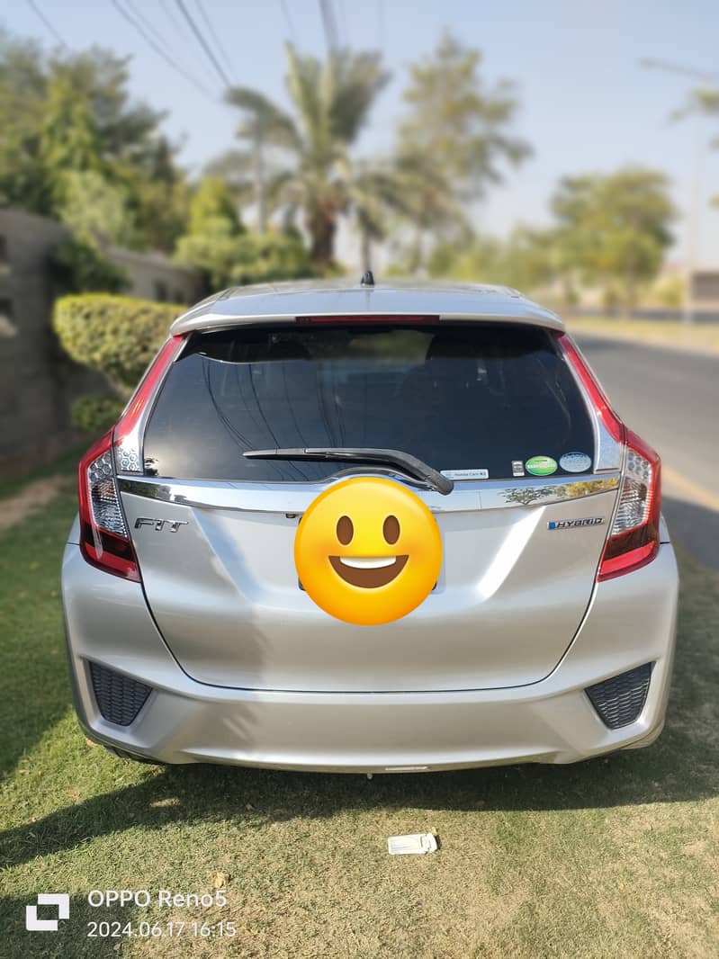 Honda Fit 2018 smart slection hybrid 7