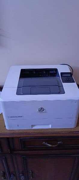 HP LASER JET PRO M402 D 0