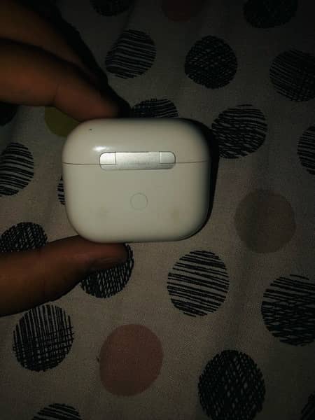 Apple airpods pro 3 1