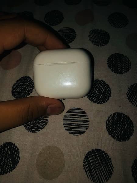Apple airpods pro 3 2