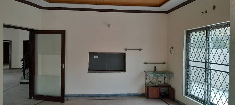 2 kanal Corner Owner Build Reasonable price house for sale. 11