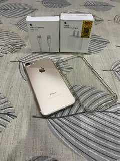 IPhone 7 256gb with 20w charger