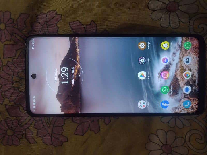 Motorola One 5G 1