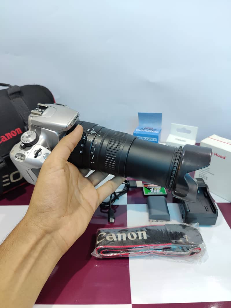 DSLR CAMERA Canon / Nikon with high blur lens result. 03,03,28,74,47,9 7