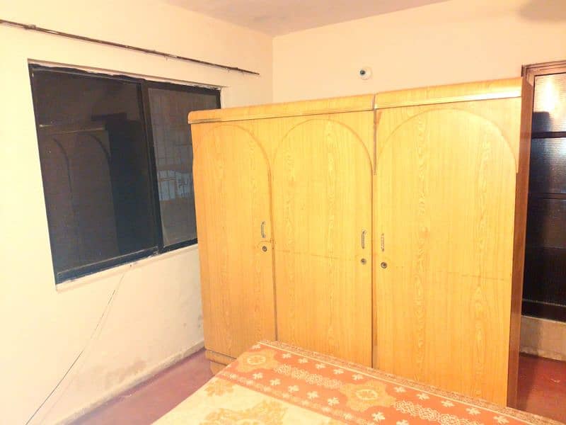 Bed & wardrobe with mattress 1