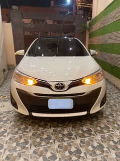 YARIS 1.5 Ativ X Bumper to Bumper original Toyota 2021 1st owner