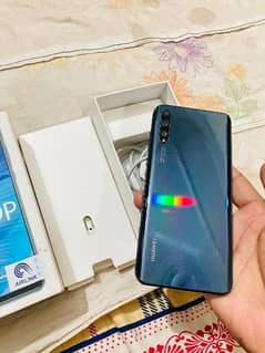 Huawei y8p 6/128 with box