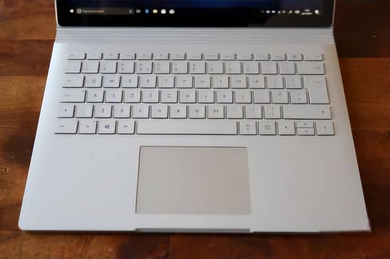 Microsoft Surface Book (4k Touch Detachable) 4