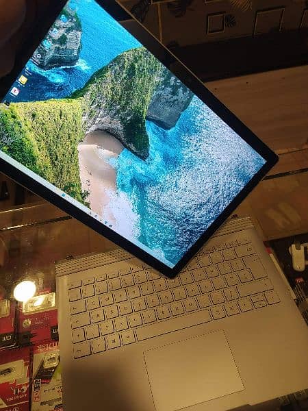 Microsoft Surface Book (4k Touch Detachable) 11