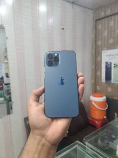 iphone 12pro max 128gb 80helth 10/10 condition