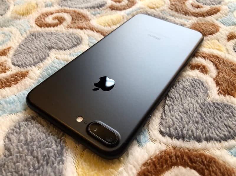 JUST LIKE NEW iPhone 7Plus 128gb Matt Black PTA APPROVED 0