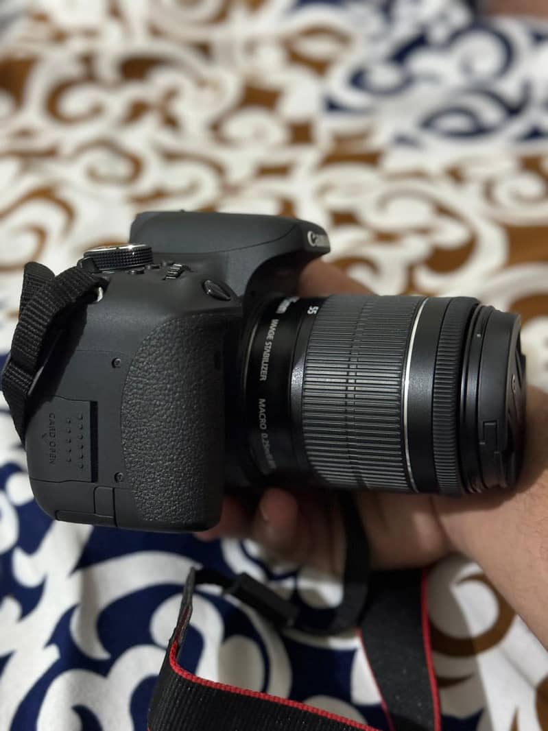 DSLR Canon 750d in best condition 4