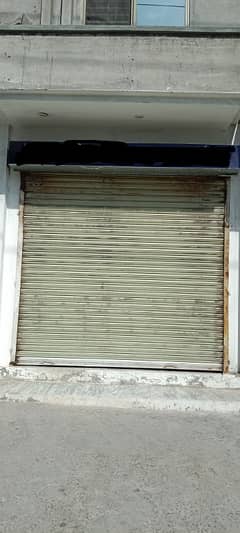 Shop for rent 60 Foot road