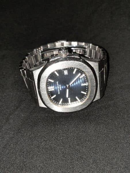 " Patek Philippe Nautilus Watch - Authentic, Mint Condition, Geneva" 0