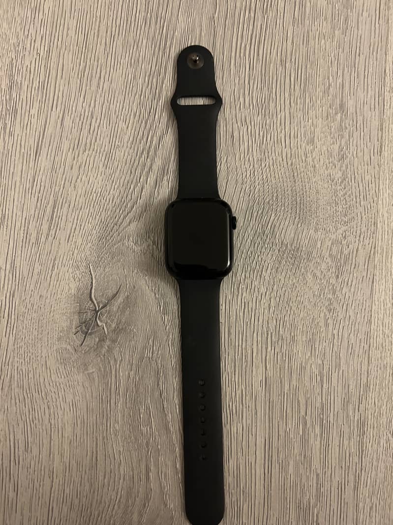Apple Watch Series 8 - 45mm (Mint Condition) 1