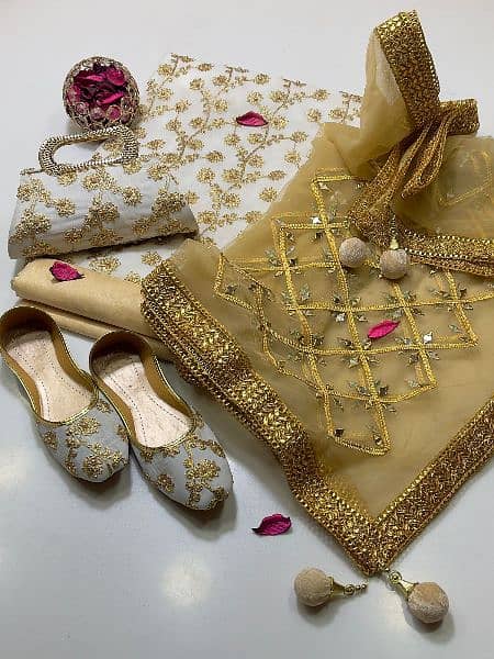 shafoon embroidered suit 2