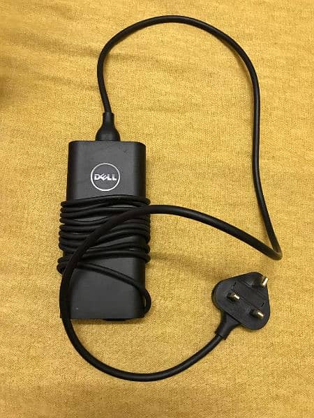 Dell precision 5540 i7 9th 32GB 1TB ssd 4k screen 10