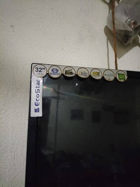 Ecostar led 32inch for urgent sale 3