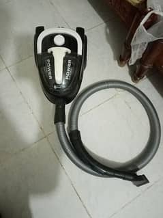 branded vaccume cleaner new condition with box 0