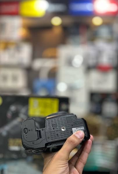 Nikon D7500 body only (Complete box ,03365106150) 8