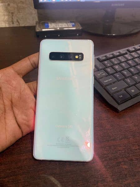 Samsung s10 8+128gb with changing+box 2