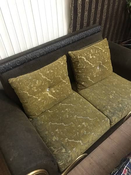 2/2 seater sofa total 4 seats 1