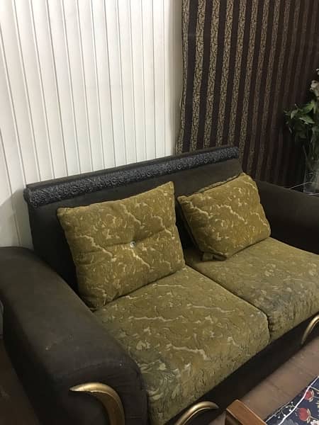 2/2 seater sofa total 4 seats 3