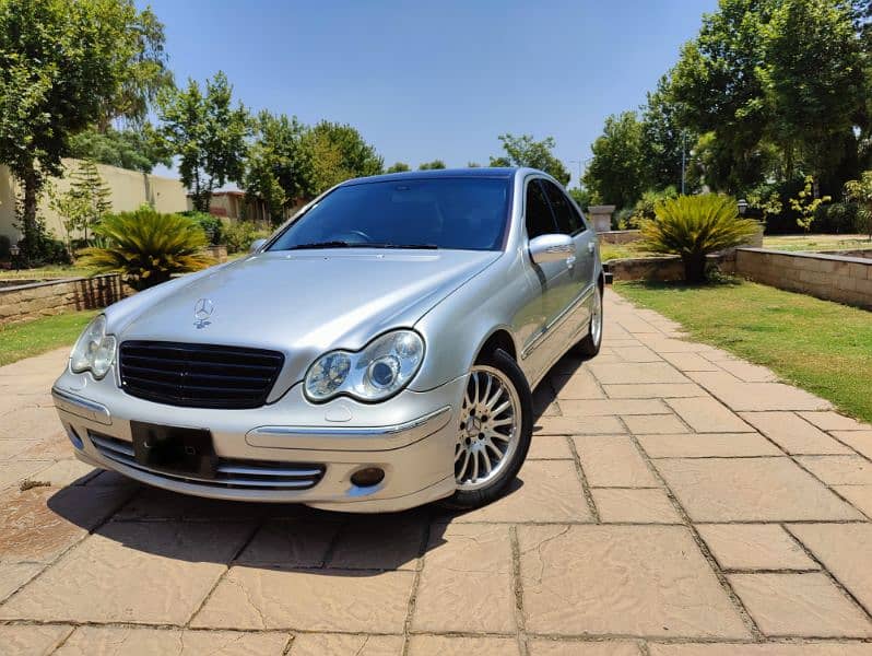 Mercedes C Class 2006 1