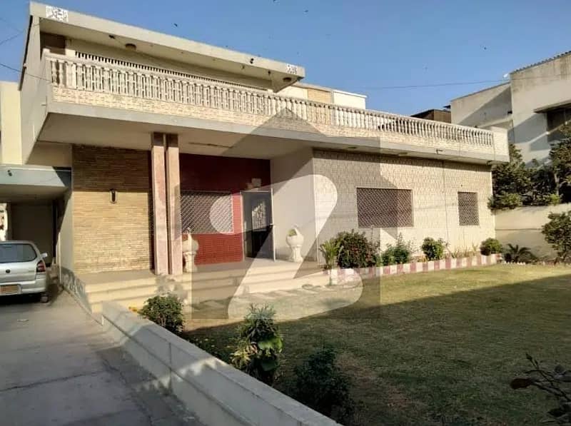 600 Yds Bungalow Al Hilal Society Near Gulshan e Iqbal 4