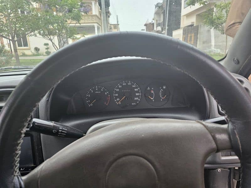 Suzuki Baleno 2003 5