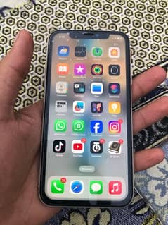 iphone 11 FU 64 gb non pta lcd changed but original