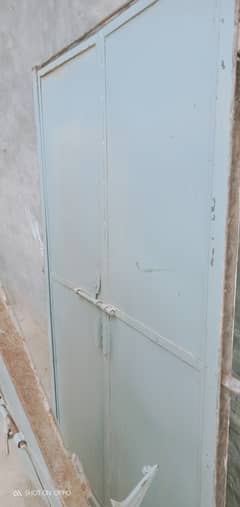 2 metal Doors at low price  03044505015 0